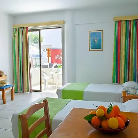 فندق Paloma أيا نابا